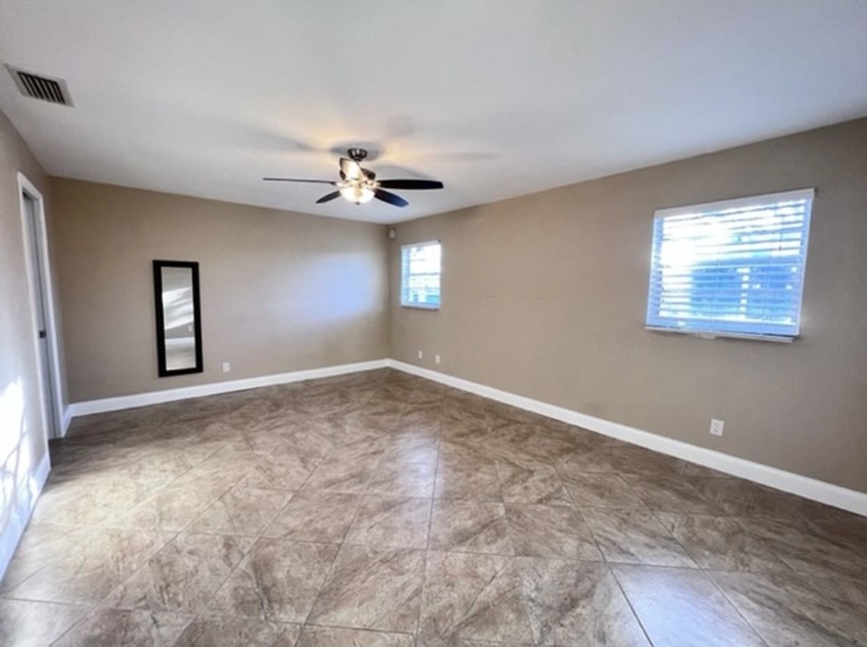 4670 Herman Cir #NA - Photo 7 of 17