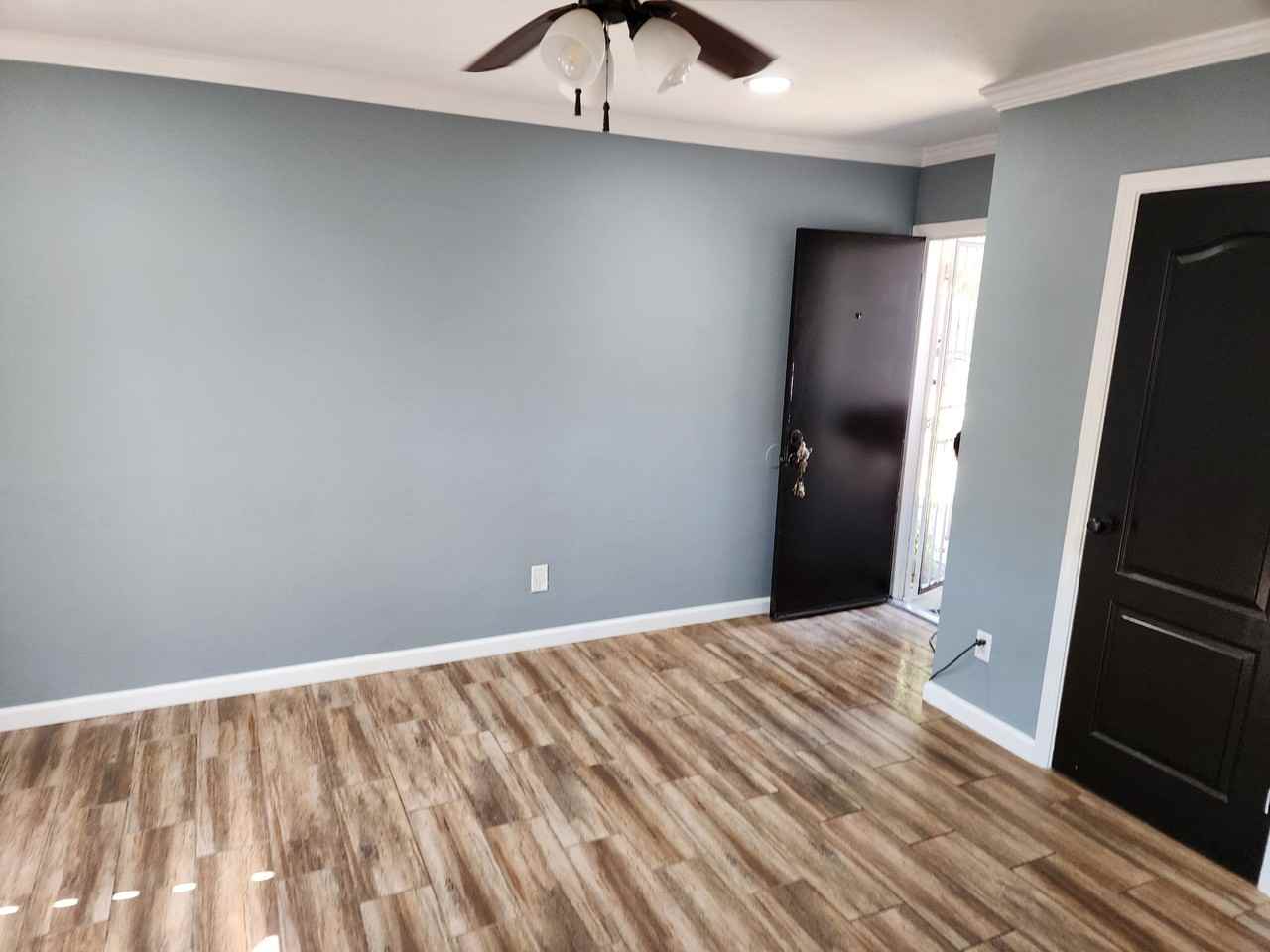 719 S Pine St #719 - Photo 7 of 20