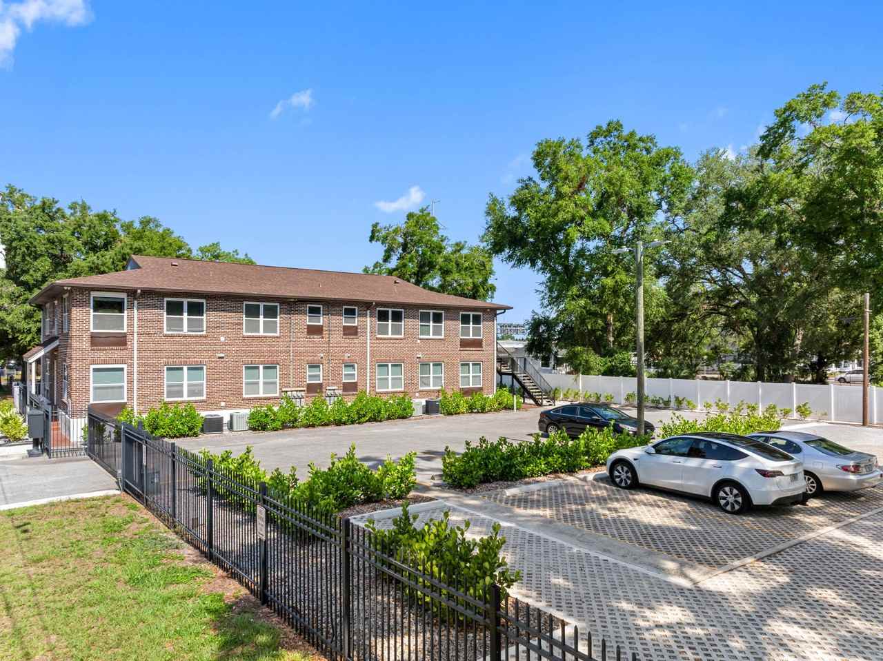 306 E Selma Ave #102 - Photo 7 of 35