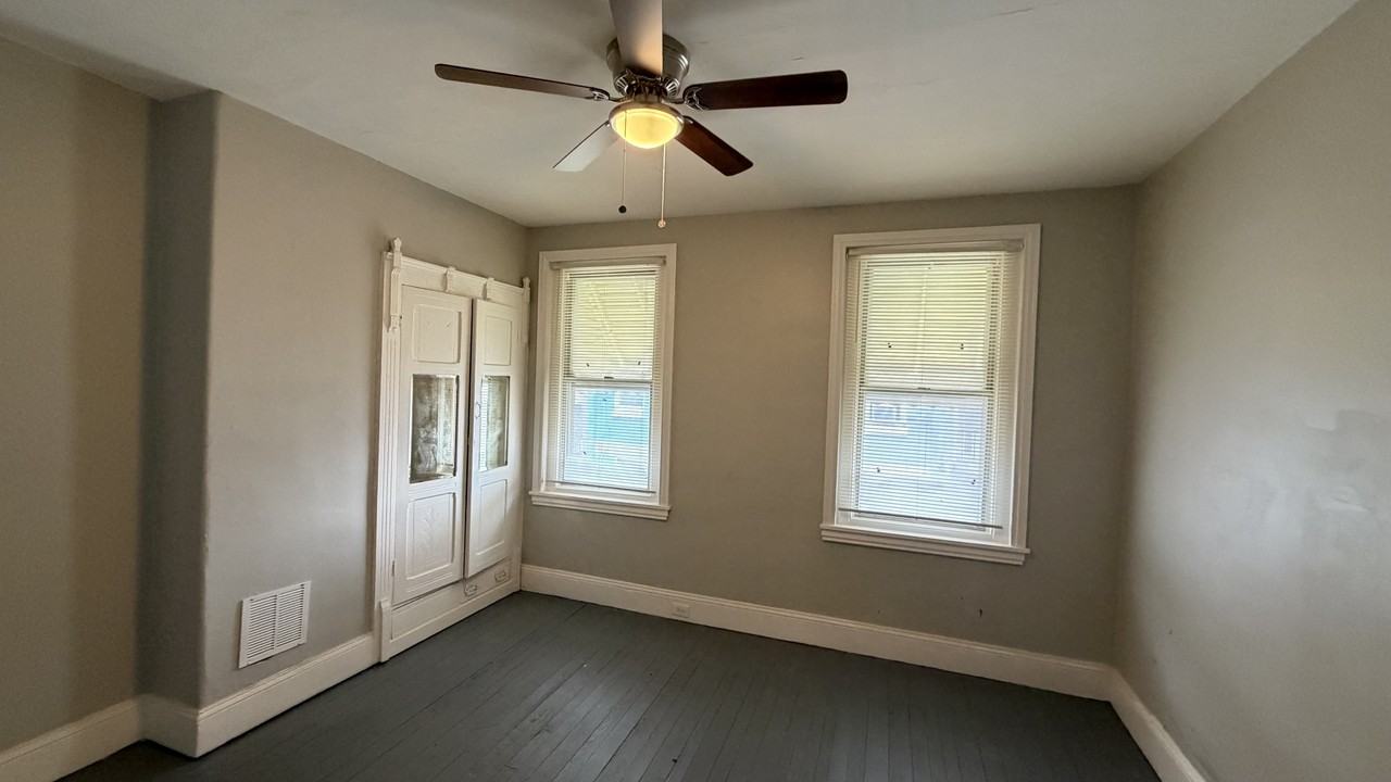 2554 N Bouvier St #1 - Photo 4 of 12