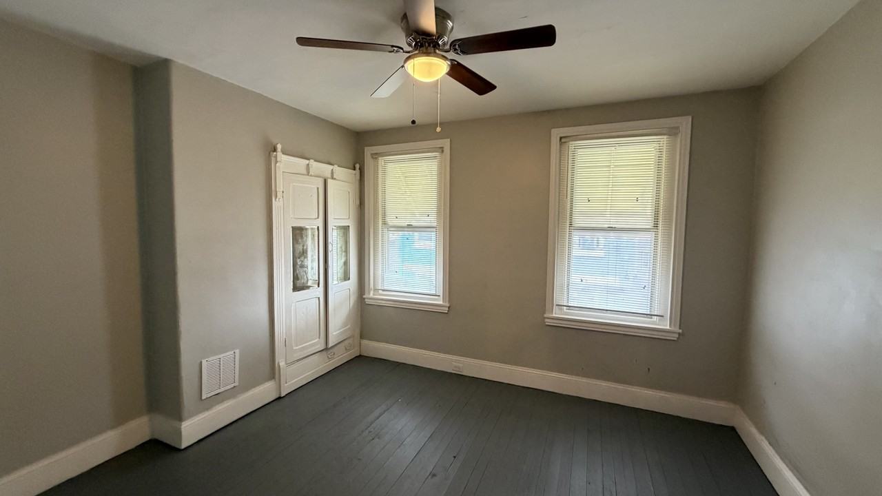 2554 N Bouvier St #1 - Photo 7 of 12