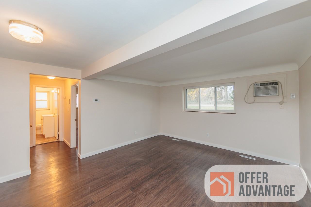 18725 Neff Road - Photo 5 of 9