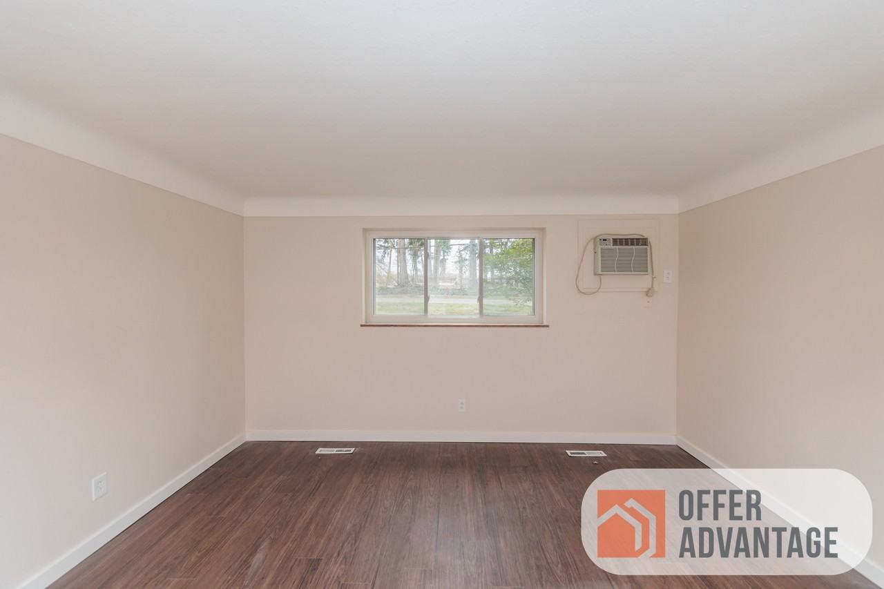 18725 Neff Road - Photo 6 of 9