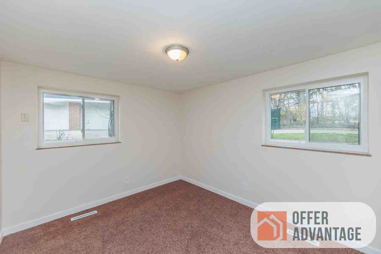 18725 Neff Road - Photo 7 of 9