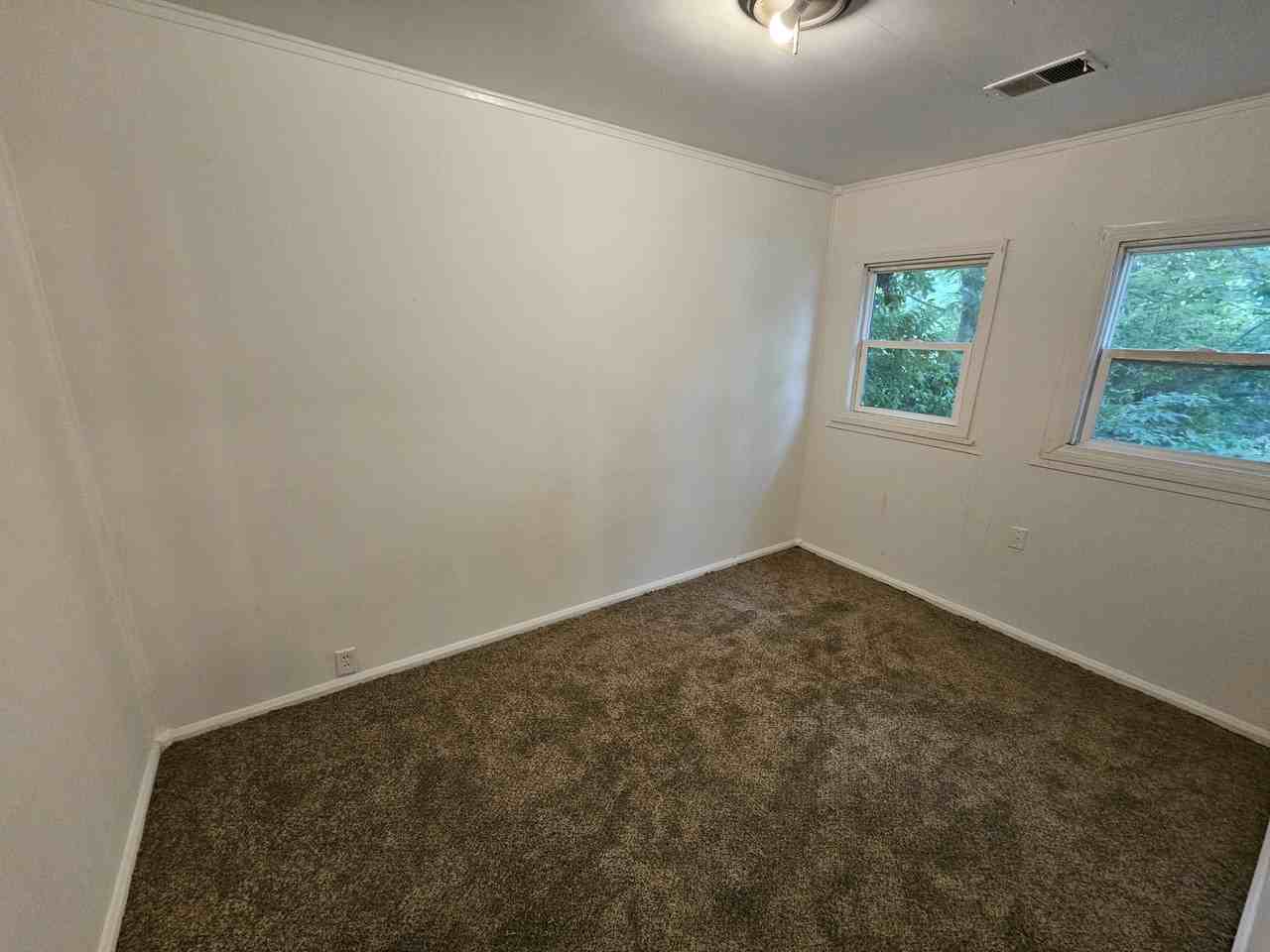 1214 Negley - Photo 4 of 13