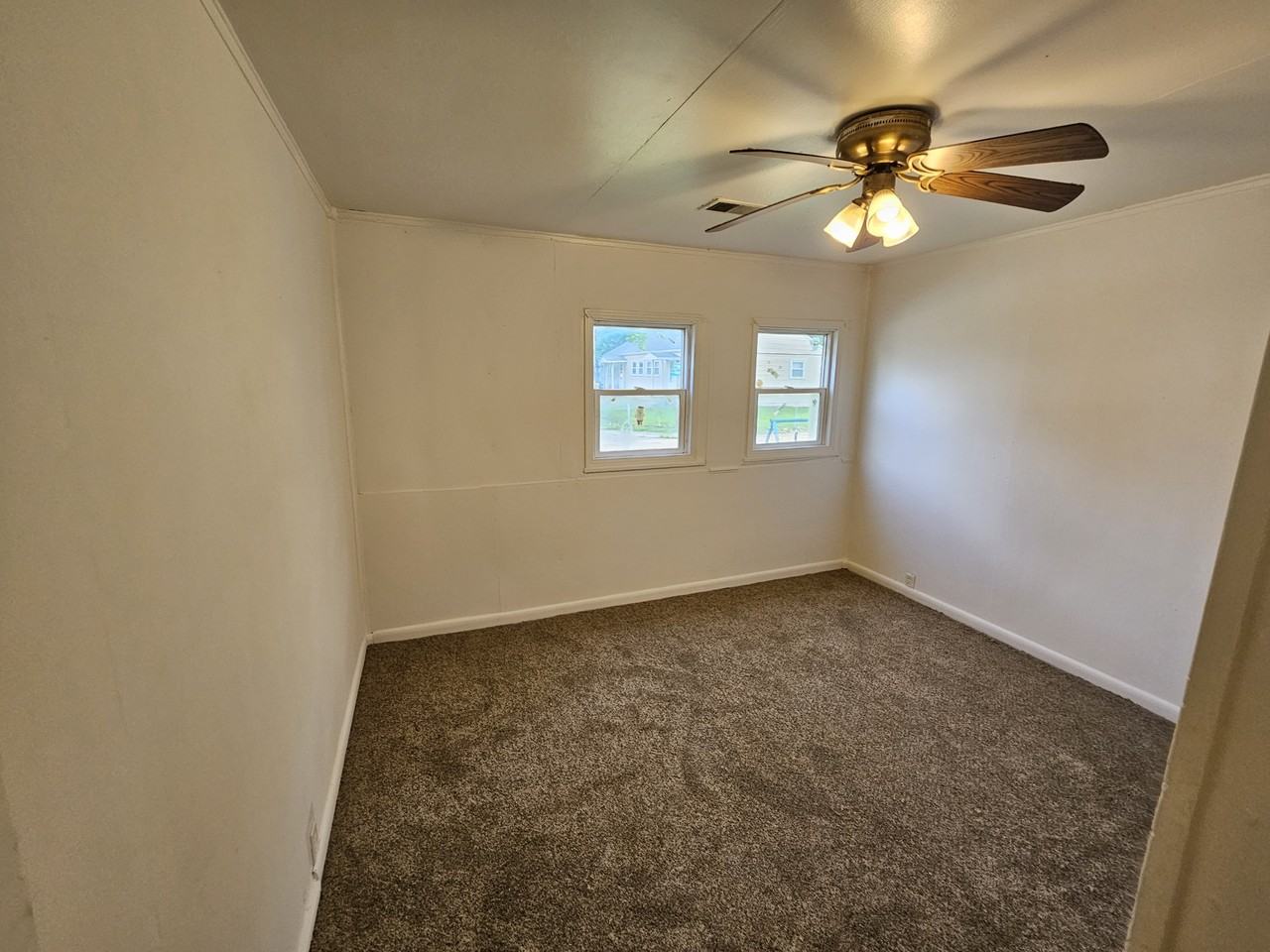 1214 Negley - Photo 6 of 13