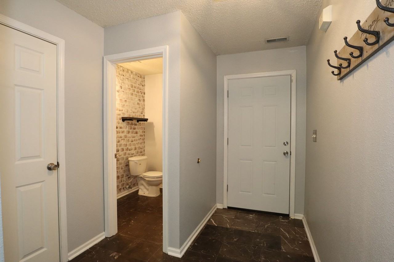 15320 Fawn Meadow Dr - Photo 2 of 18