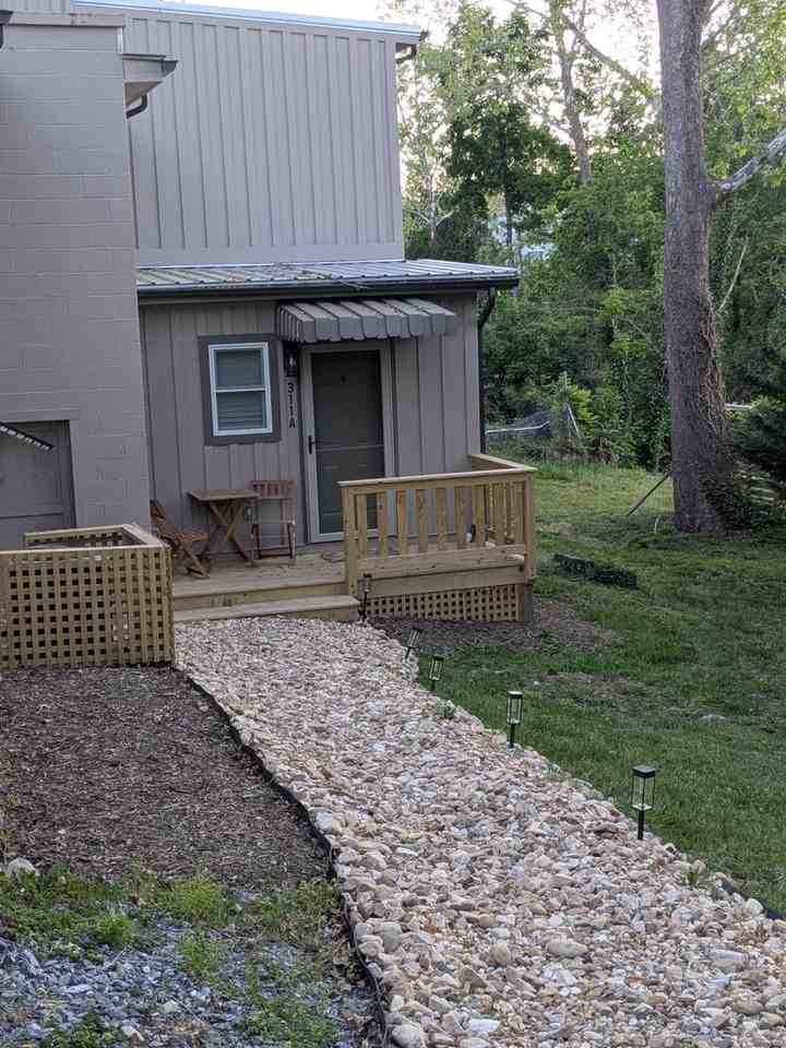 311A Myers St - Photo 2 of 14
