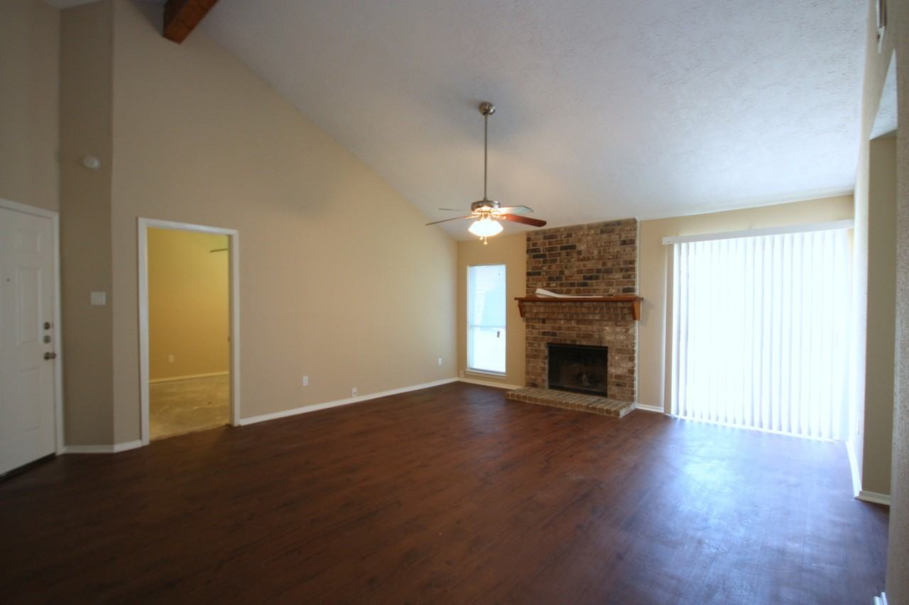 22511 Braken Manor Ln - Photo 6 of 14
