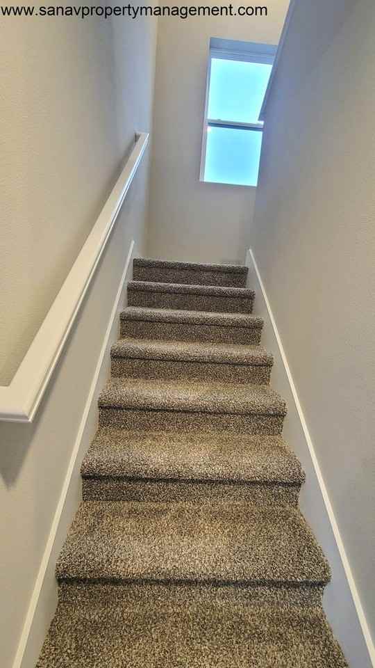 1024 Cove St Se - Photo 6 of 21