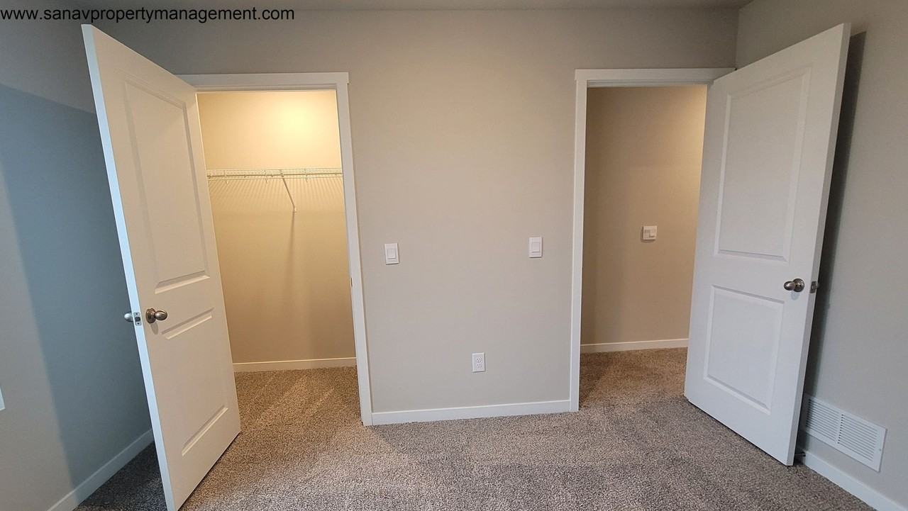 1024 Cove St Se - Photo 7 of 21