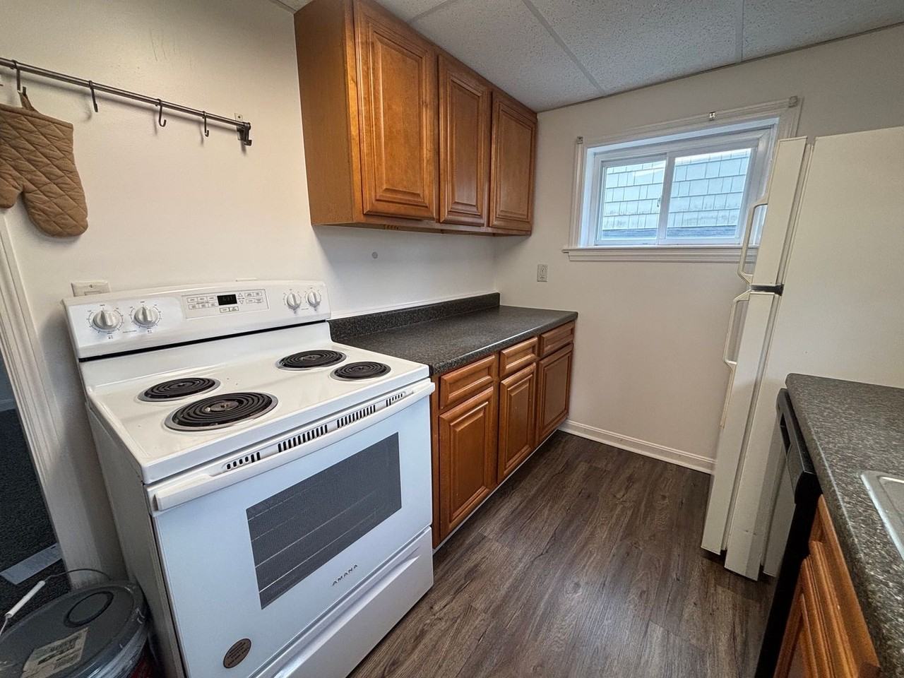 37 Rural Ave - Photo 4 of 14