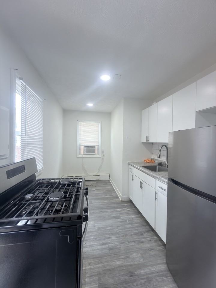 4602 Cass Street - Photo 2 of 9