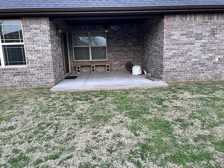 1900 Sw Cypress St - Photo 7 of 17