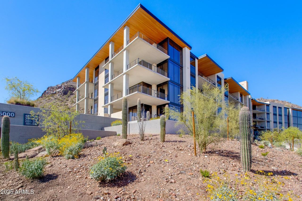 5000 N Camelback Ridge Dr #206 - Photo 5 of 50