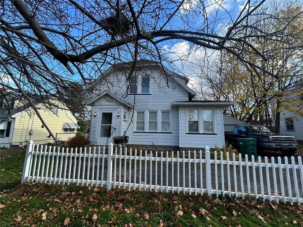 125 Windsor Rd - Photo 2 of 31