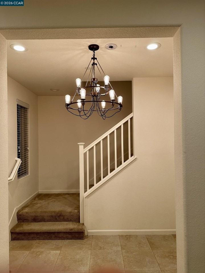 5561 Apex Dr - Photo 7 of 17