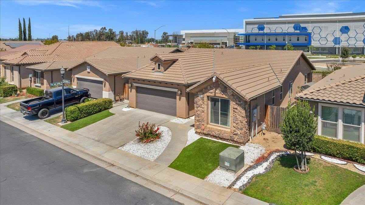 2481 S Via Versilia Dr - Photo 2 of 17