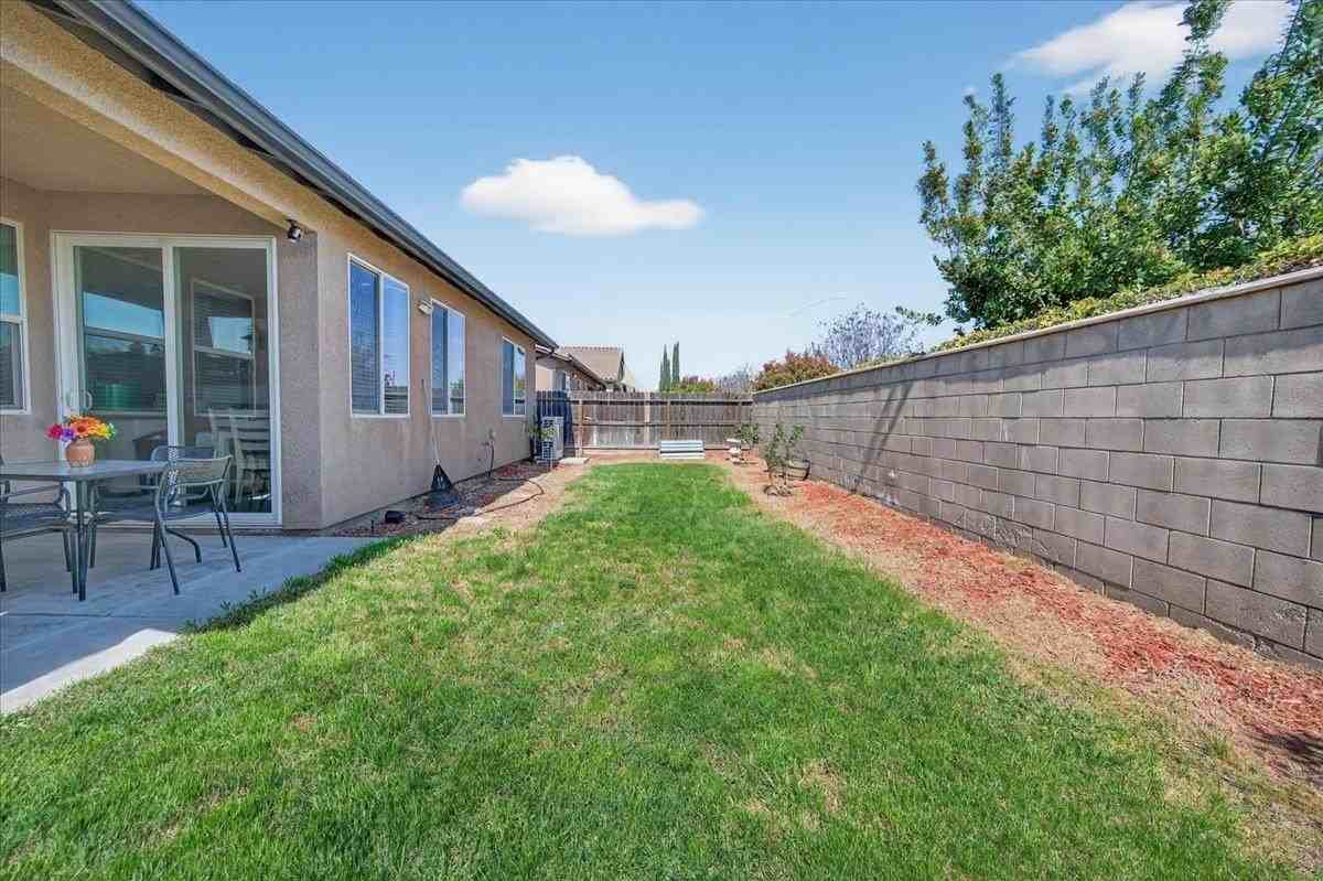 2481 S Via Versilia Dr - Photo 6 of 17