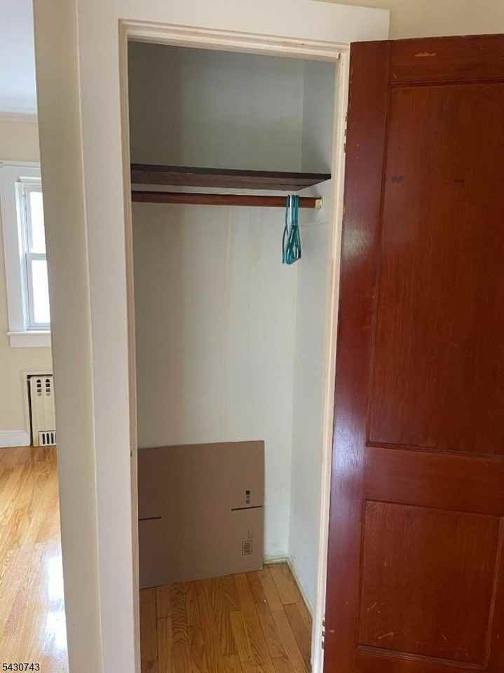 37 Van Pelt Pl - Photo 7 of 12