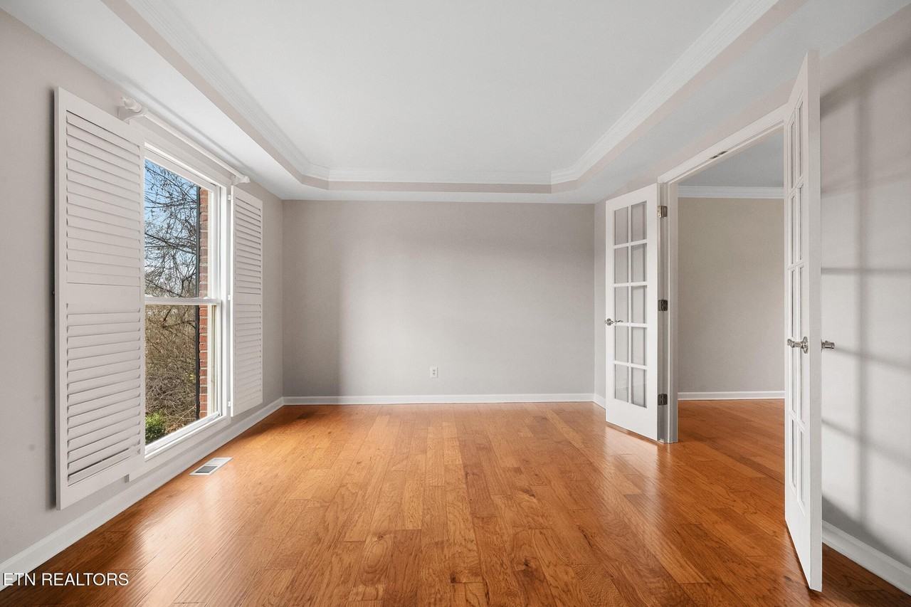 5204 Custis Ln - Photo 6 of 50