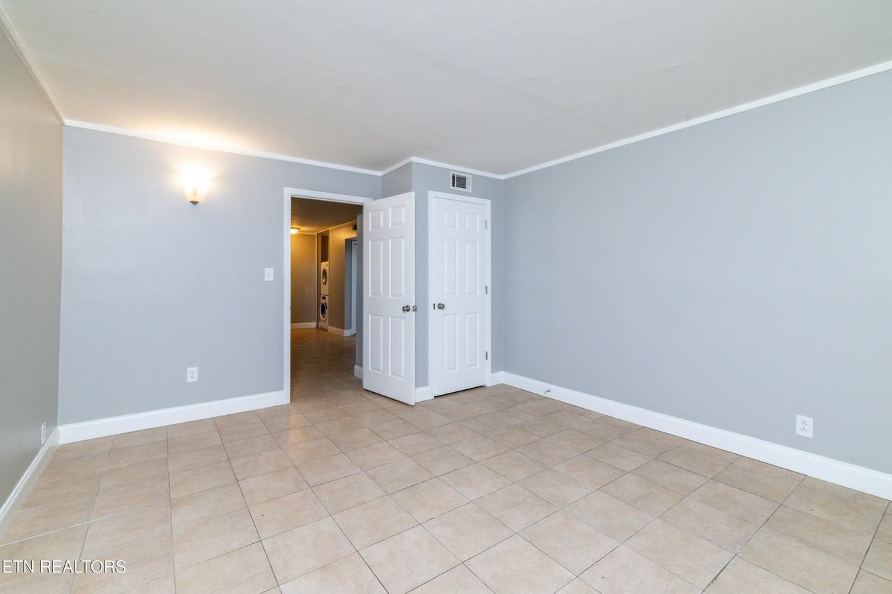 431 Canberra Dr #431 - Photo 7 of 18