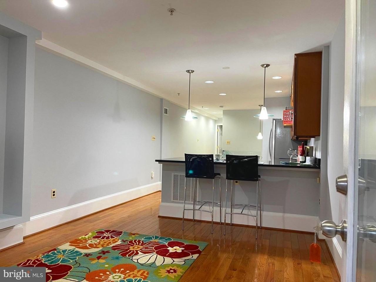 449 New Jersey Ave Se - Photo 4 of 50