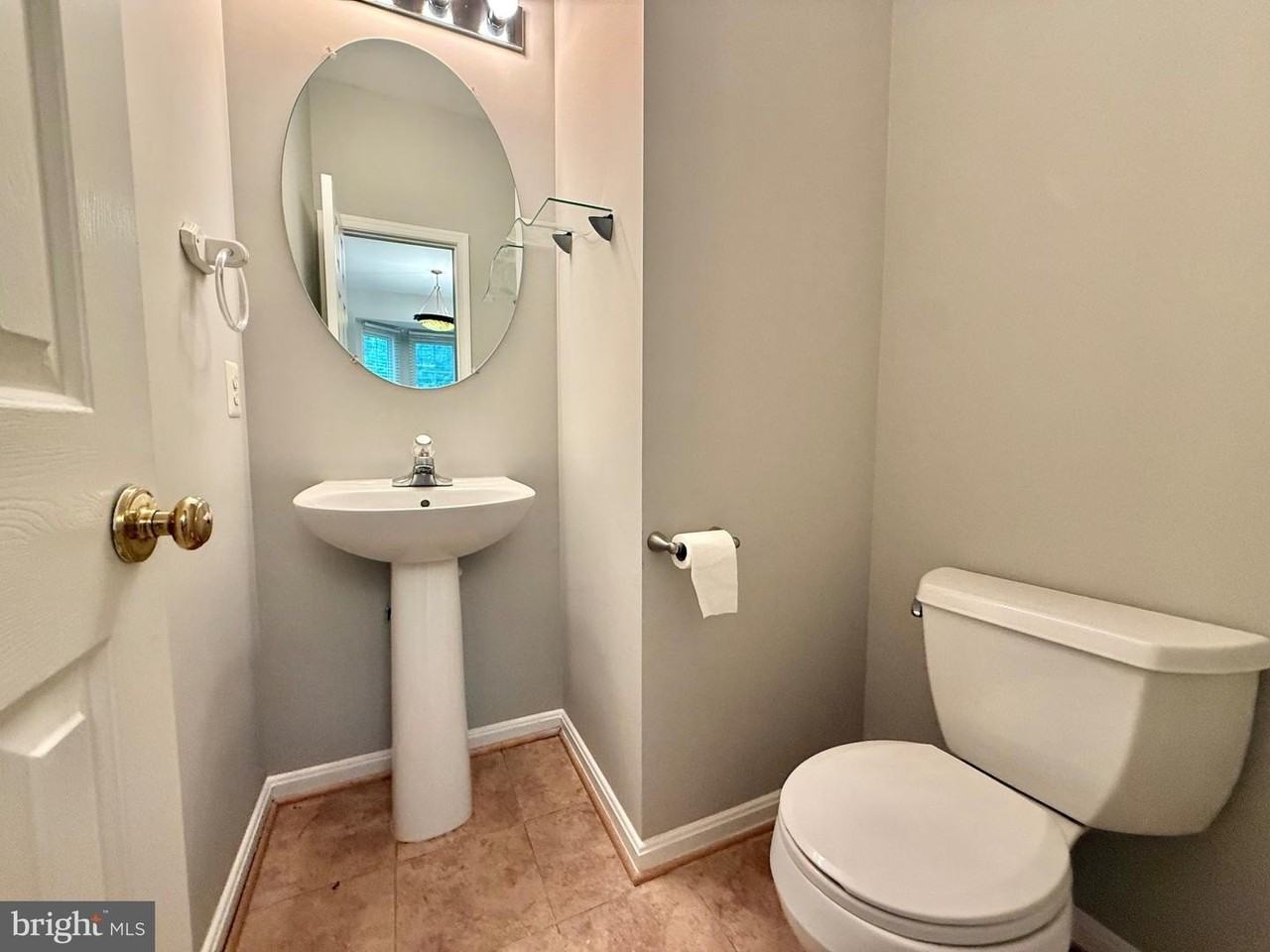 8 Diamond Hill Ct - Photo 7 of 31