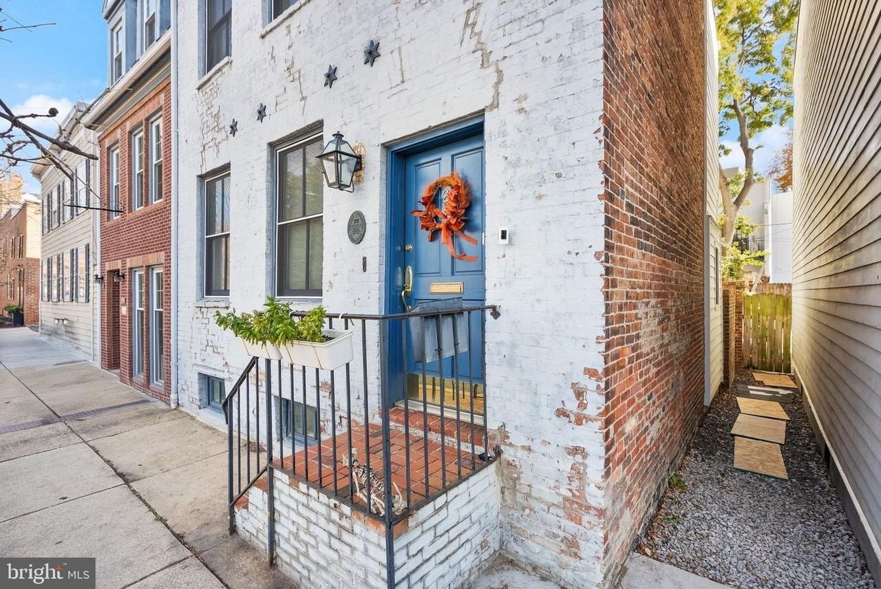 214 S Henry St - Photo 4 of 24