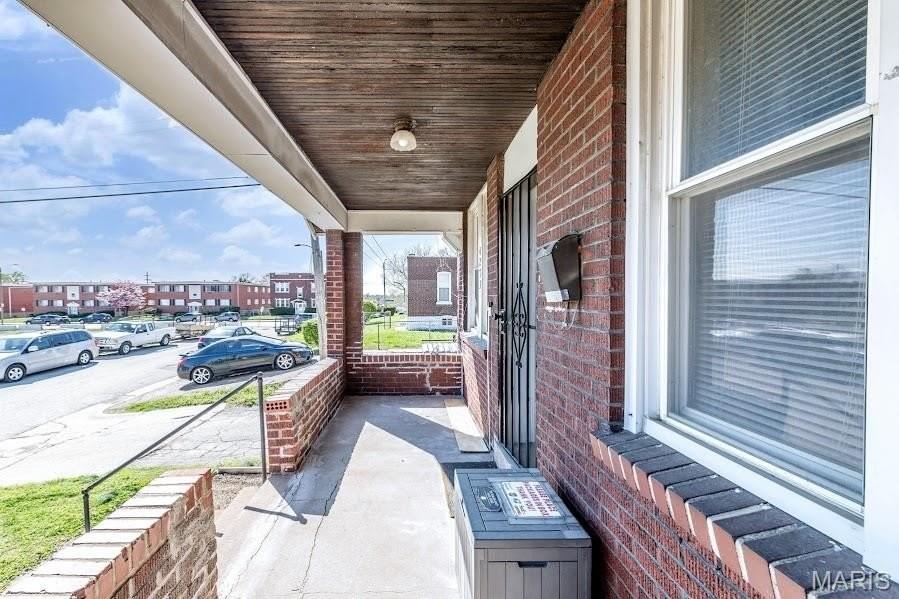 4273 Oleatha Ave - Photo 3 of 17