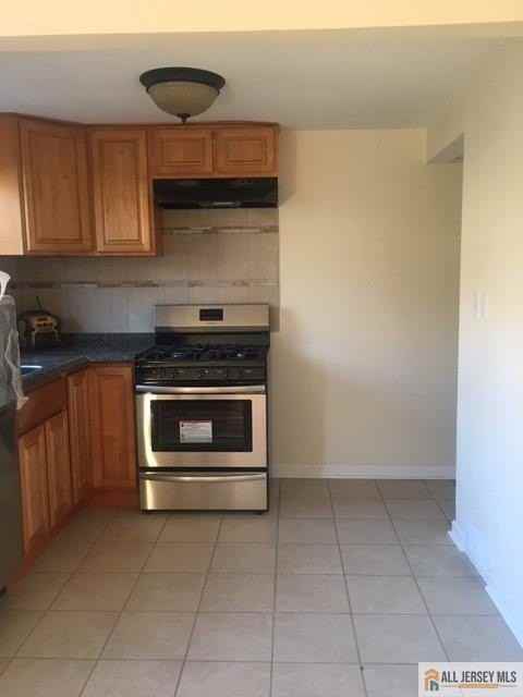 218 Newman St #2513 - Photo 2 of 9
