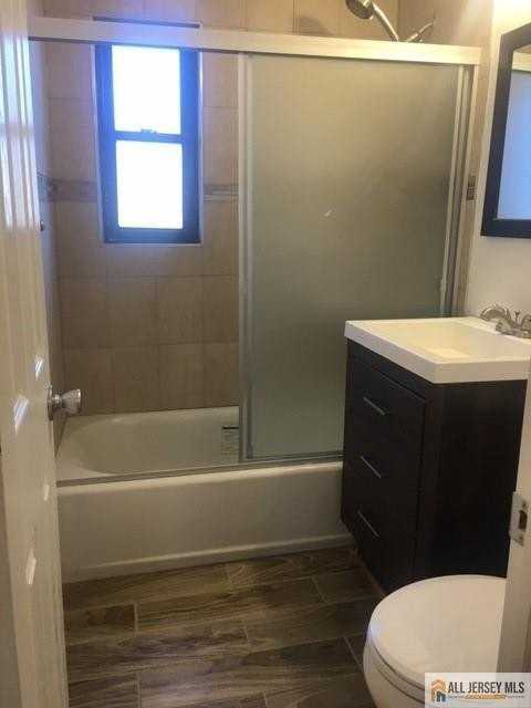 218 Newman St #2513 - Photo 3 of 9