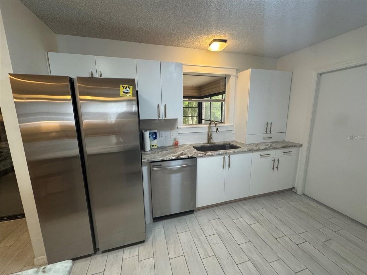 314 Juarez Way - Photo 6 of 17