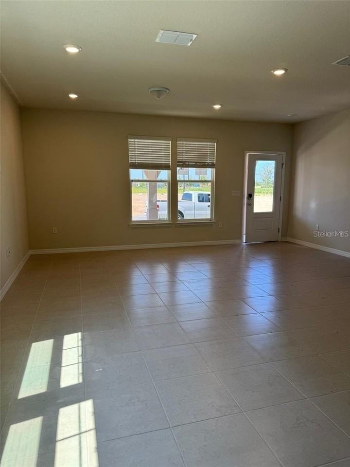 6385 Breeze Filled Ln - Photo 2 of 15
