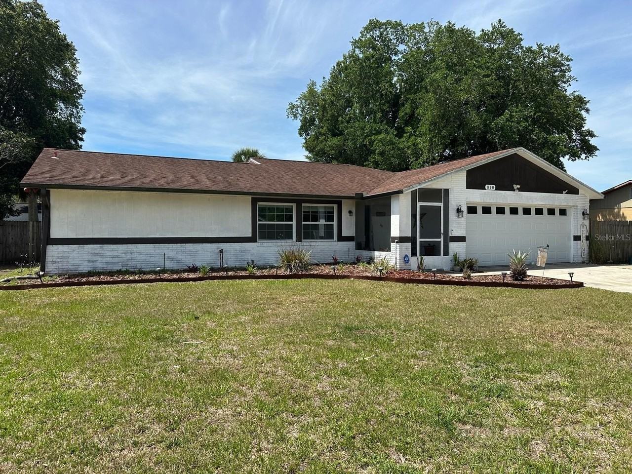 818 Mendoza Dr - Photo 2 of 4