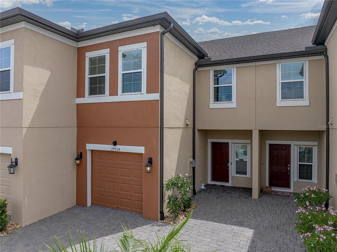 29934 Southwell Ln - Photo 2 of 50