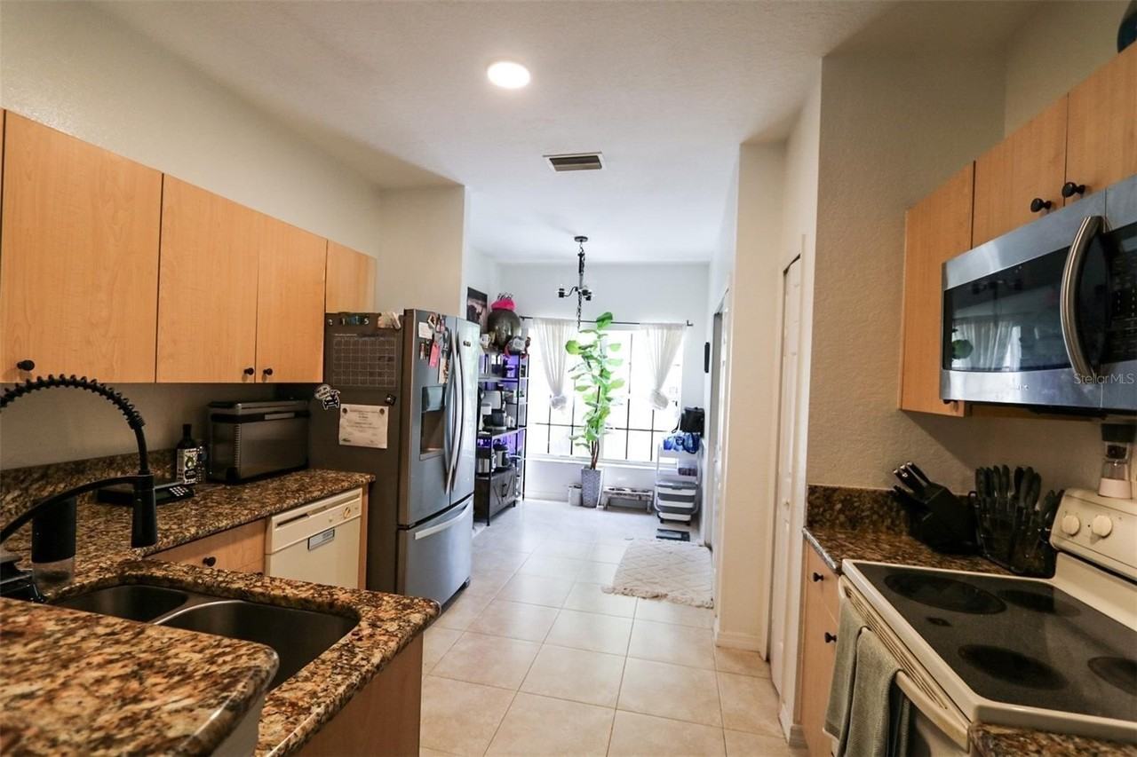 10922 Winter Crest Dr - Photo 6 of 18