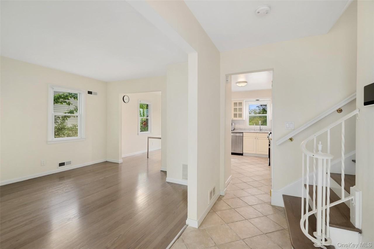 85 Ewart St - Photo 2 of 15