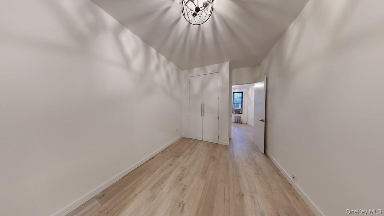 1679 Gates Ave - Photo 6 of 10