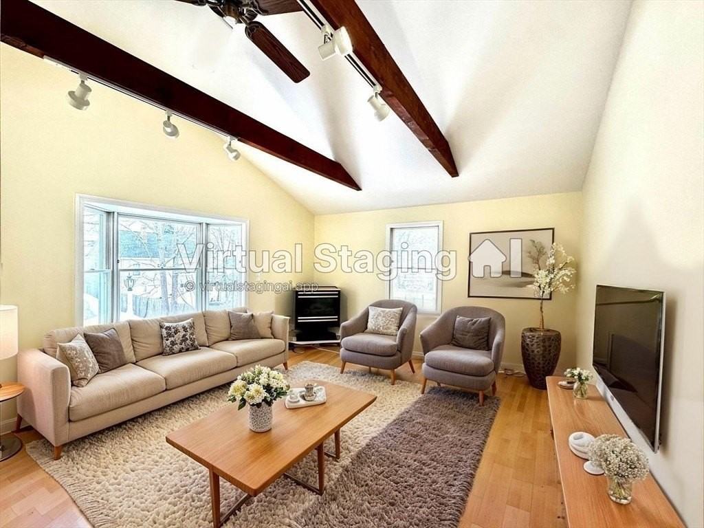 98 Safford St - Photo 4 of 42
