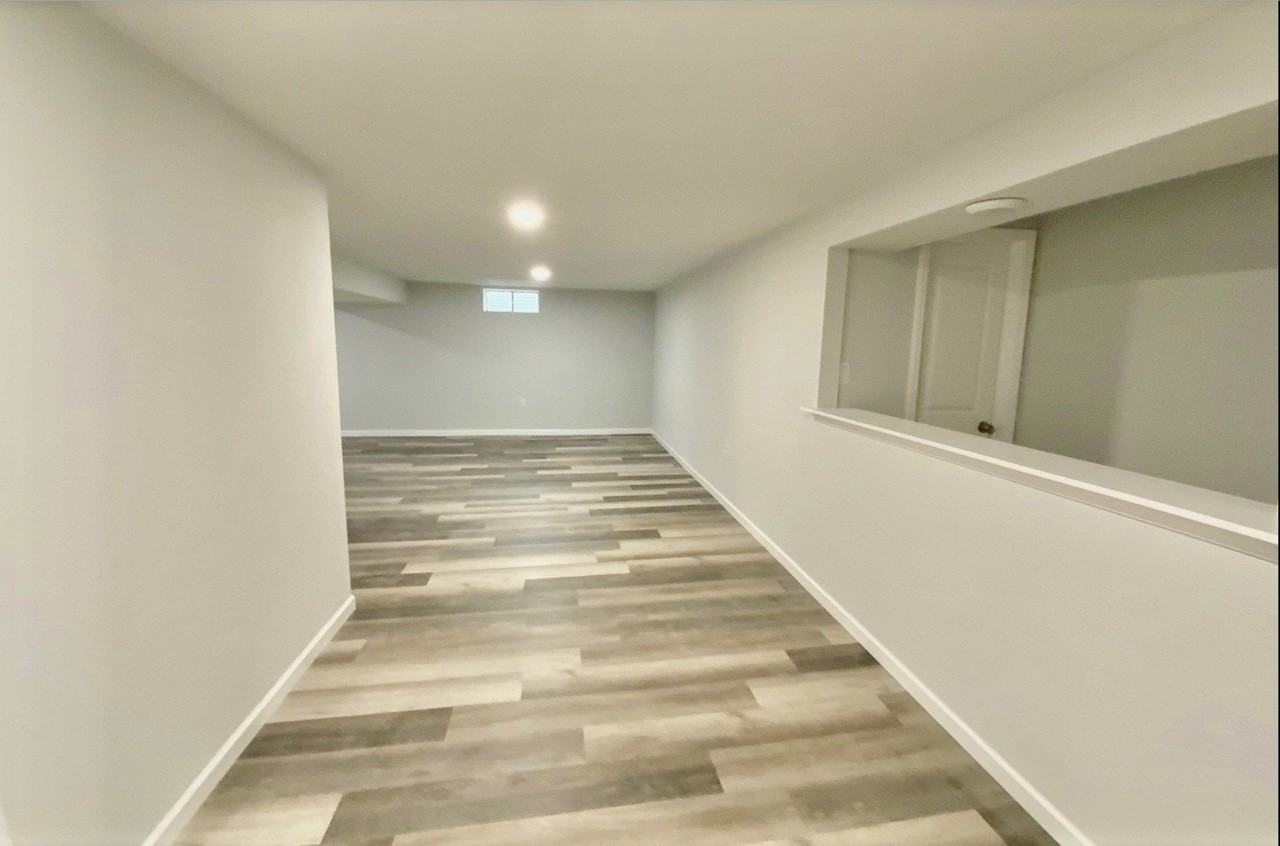 3929 Pinecrest Rd - Photo 4 of 33