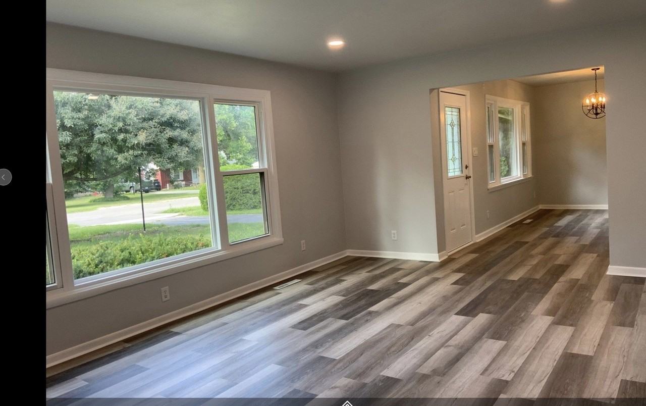 3929 Pinecrest Rd - Photo 6 of 33
