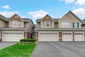 featured image of 1472 Pinehurst Dr