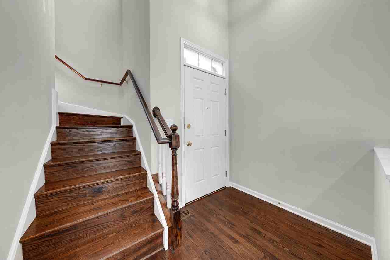 1472 Pinehurst Dr - Photo 4 of 27