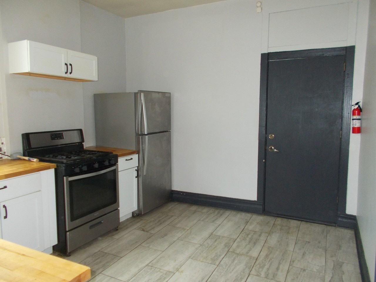 5715 S Sangamon St #2 - Photo 3 of 9