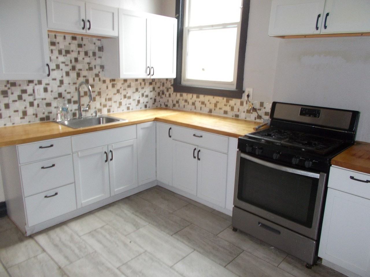 5715 S Sangamon St #2 - Photo 4 of 9