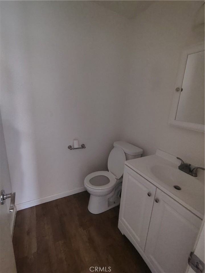 3065 Shasta St - Photo 5 of 15