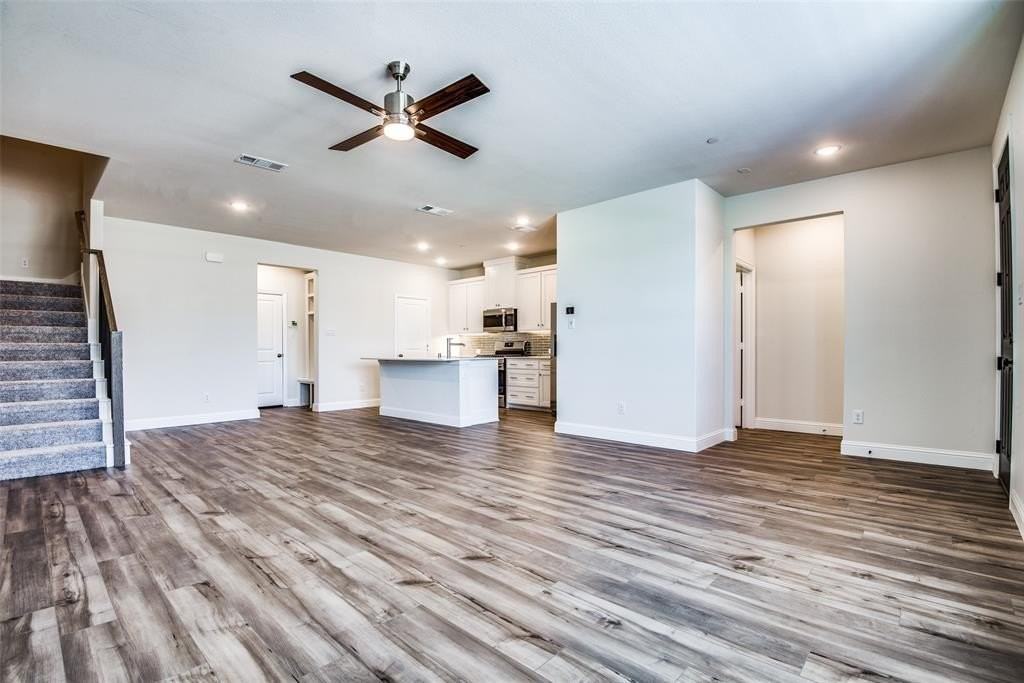 12813 Teton St - Photo 5 of 26