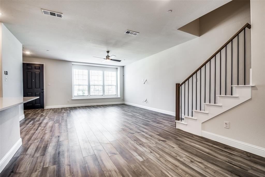 12813 Teton St - Photo 6 of 26