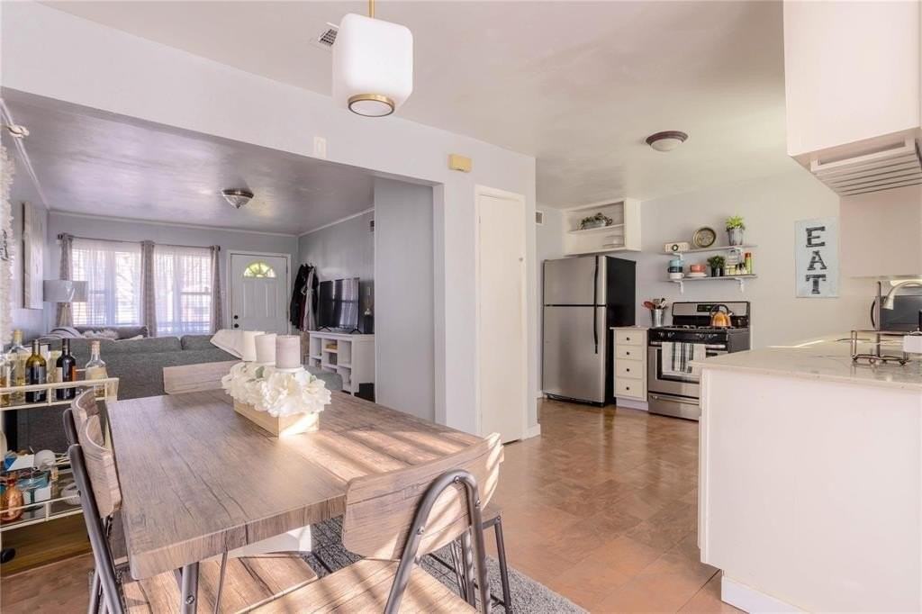 1903 Dale Pl - Photo 4 of 4